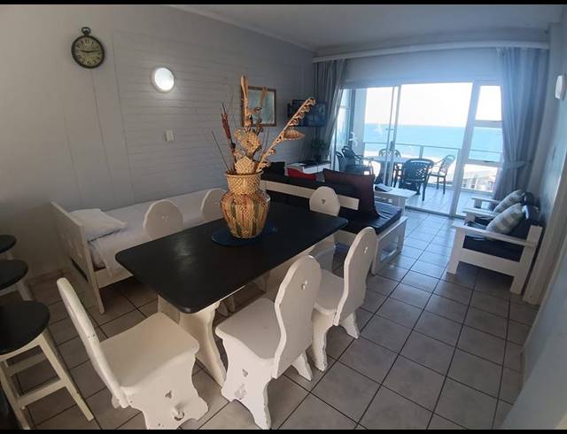 2 BEDROOM APARTMENT FOR SALE IN MARGATE BEACH